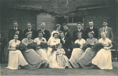 Ślub Marii Mieszkały z Chocieszewic. 1956 rok.  Postaci do identyfikacji_3